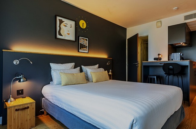 BW Plus Suitcase La D&eacute;fense